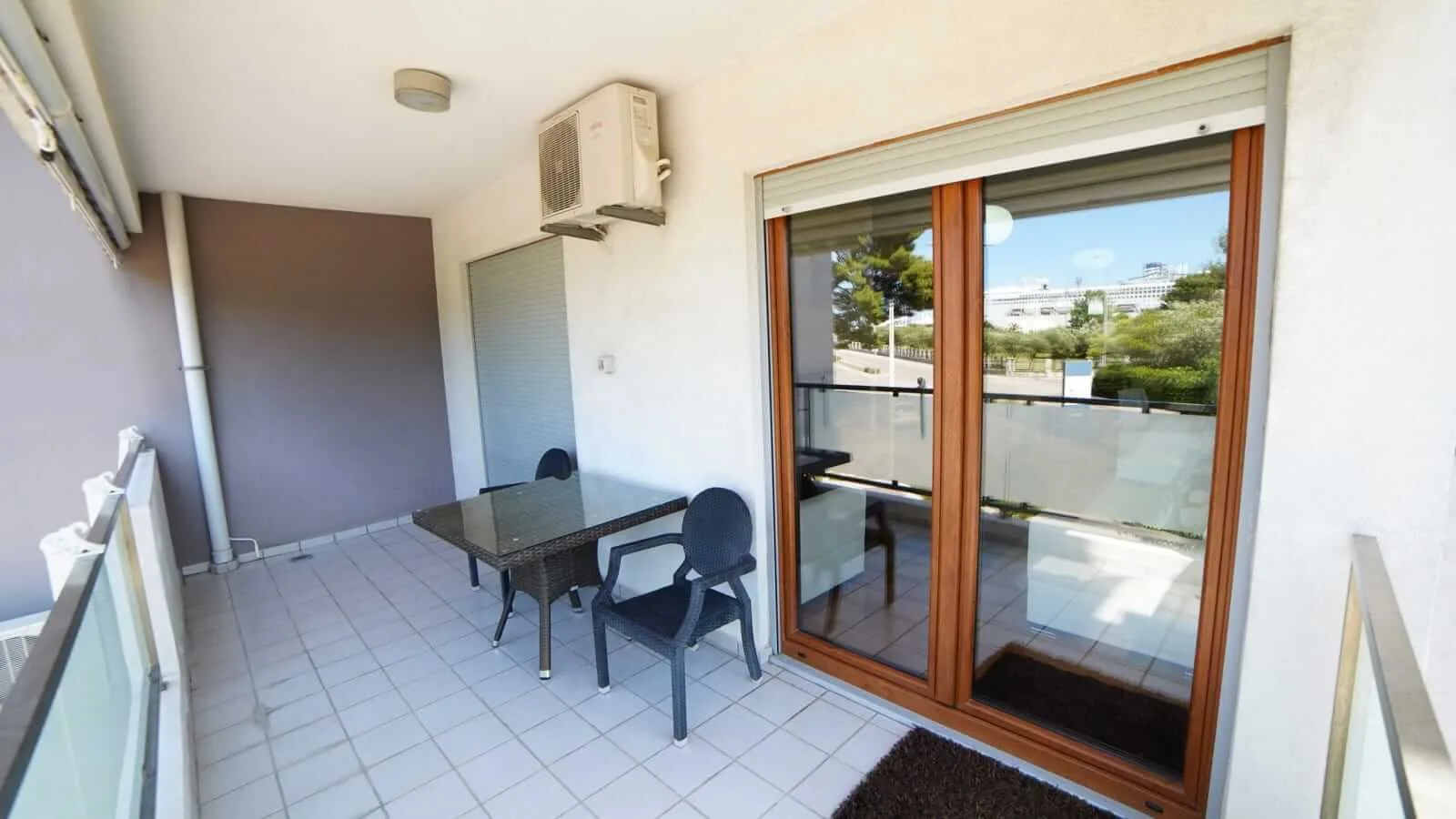 Modern one-bedroom apartment with sea view in the city center - Bar