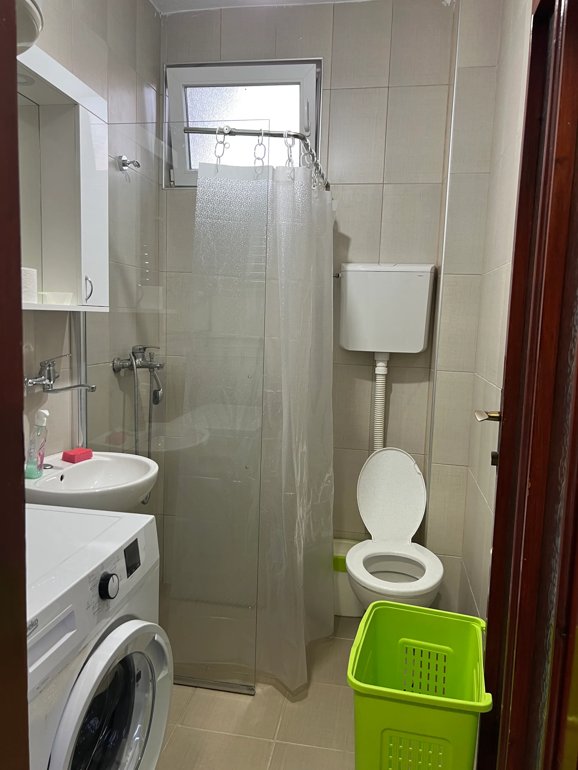 Stan u kuci kod sloke Jugoslavije - Bar